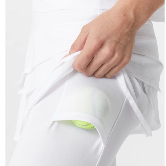 NWT Lucky in Love Women's Scallop Skirt Capri White Size Small - Picture 7 of 8